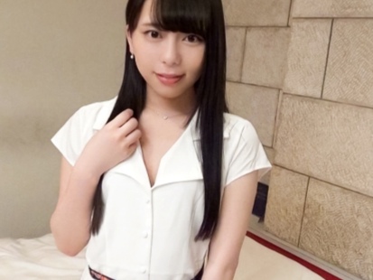 ＜貧乳＞長い黒髪ロングが清楚系のお姉ちゃんに極太＆カリでかチンポを生挿入♡ジュポジュポ響き渡るマン汁の音がイヤらし過ぎる