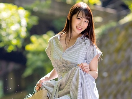 【制服美少女の危険な遊び】『ダメ…でも気持ちいい…』ロリっ娘JKがスクール水着でフェラ抜き＆セックスにハマる♥ 制服からスク水へ、無邪気な笑顔の裏に隠されたエッチな本性！