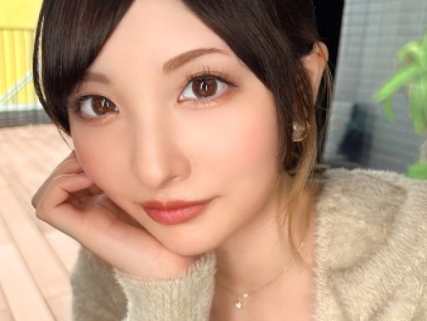 【淫乱美容師】「ちゅぱっ…♥」熱心フェラチオで尽くす女子♥激しい騎乗位えっちハメ撮りで気持ち良くなっちゃう！