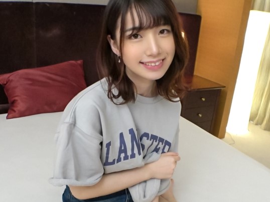 【美少女】華奢な身体の美少女をナンパ成功！こういう子が激しく犯されたいソフトマゾだと分かると興奮して勃起不可避ですな！