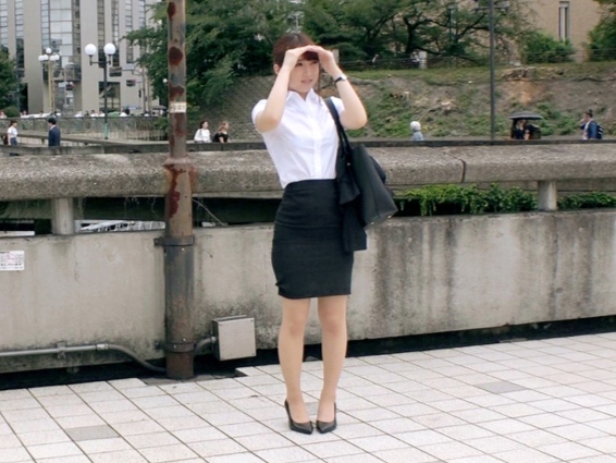 【マゾOL】「もっと強くして下さい…ｱｧｧ…ぎもぢぃぃ…♥」電マで乳首責めされて完落ちアクメ！！