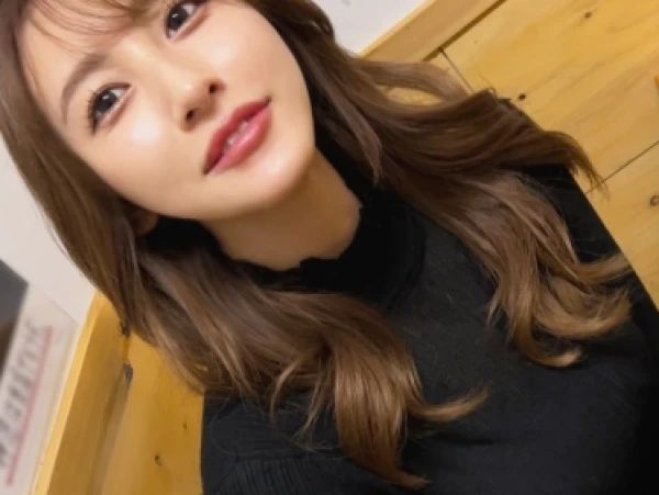 【人妻の禁断の恋】『久しぶりの感覚…』同級生との再会で火がついた美人妻！ご無沙汰オマ○コに生チ○ポが突き刺さり、膣奥で感じる背徳の快楽に溺れる！♡