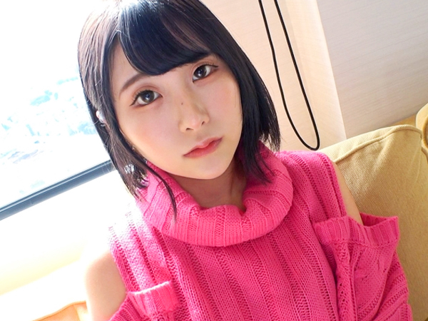 【小柄美少女の初撮り大発情】『気持ち良すぎる…』手マンとクンニでトロトロになったウブな美少女が、デカチンを小さなお口で必死にフェラ！一生懸命な姿にキュン死確定！♡