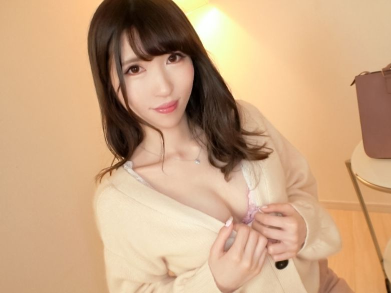 【美巨乳お姉さんの淫乱プレイ】『もっと奥まで…』可愛すぎる素人お姉さんが、チ○ポに夢中でしゃぶりつき! 様々な体位で激しく突かれ、感じまくるエロすぎる姿に興奮必至!!