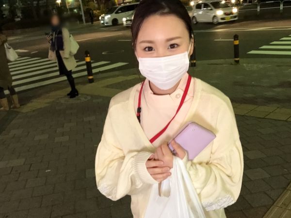 【街角ナンパで見つけた歯科助手の裏顔】『マスクの下はこんなにエロい…』色白美乳の清楚系美女が下品なフェラで男をイカせまくり！プリケツを激しく揺らすハメ撮りセックス♥