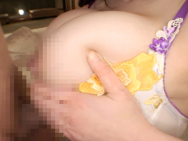 【爆乳歯科衛生士の裏バイト】『おっぱいで磨いちゃう♡』Hカップお姉さんがチンコを極上パイズリ！激ピストンに感じまくり、淫乱モード全開で喘ぎまくる！