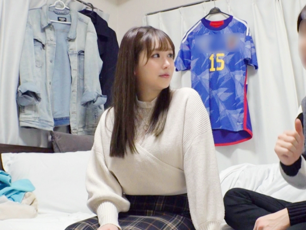 【爆乳ナースの秘密の夜勤】Hカップのパイパン看護師をゲット！お持ち帰りして、激しくチンポをハメまくり、爆乳を揺らしまくって快楽の限りを尽くす！盗撮風に楽しむ素人ハメ撮り♥︎