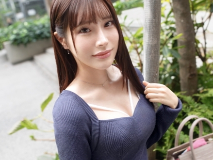 【キュートな素人娘をナンパ】『ダメ、出ちゃう…』手マンでびちゃびちゃ！敏感おマンコを責めまくり、グチョグチョのワレメにチンコぶち込む！！激エロSEXでイキまくり♡