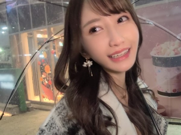 【美巨乳元同級生の逆NTR】『私が気持ちよくしてあげる♥』ピンク乳首の美巨乳女子が彼女持ち男を誘惑！パイズリ＆グラインド騎乗位で横取りセックス！彼氏いるのにエロすぎる元同級生に興奮MAX！！