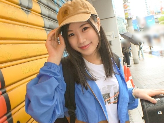 【女子大生ナンパ】『ギターより気持ちいい…♡』弾き語り女子を口説いて即ホテル！極小マンコにガンガン突かれて、音楽よりセックスに夢中！連続ピストンで喘ぎまくる女子大生の敏感ボディがヤバい！！