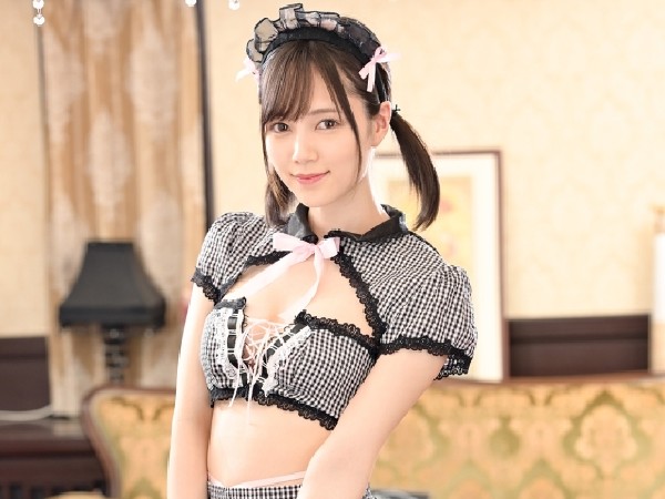 【痴女メイドの逆襲】『今夜は私がご奉仕する番よ♡』男を翻弄する小悪魔メイドがオチンポ狩り！足コキで踏みつけ、手コキで扱き倒し、最後はザーメンを美味しくごっくん！20代前半の美ボディ痴女が男を骨抜きにする！！