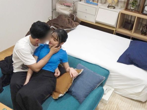 【清楚系JDオフパコ】SNSでナンパした小柄で可愛い女子大生とまさかのホテル直行！清楚な見た目なのに、騎乗位で腰を振りまくる姿がギャップ萌え…小さくて敏感なカラダがエロすぎる！