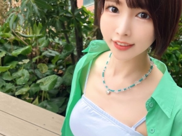 【アイドルの隠れた性癖】「もっとお尻叩いてぇ！」スパンキングで絶叫イキもだえ！ファンも驚愕のハードプレイに狂乱！