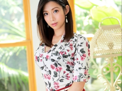 【電マ責めで濡れるセクシーお姉さん】エッチなボディに電マ攻撃！敏感なトコロを刺激され、アソコはもうビショビショ！♡その濡れ具合に興奮MAXで舐めまくり！