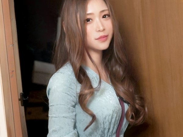 ＜人妻ハメ撮り＞「うっふん」ヒコロヒー似のけだるい美女をデリバリーかと思いきや中学生のママさん♡出会っていきなりエロ全開