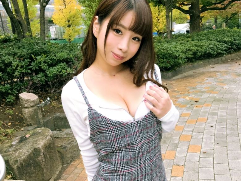 【小柄アイドルをハメ倒し】地下アイドルゆなちゃんをバック＆正常位で激ピストン！可愛い顔して感じまくる姿がヤバすぎるww