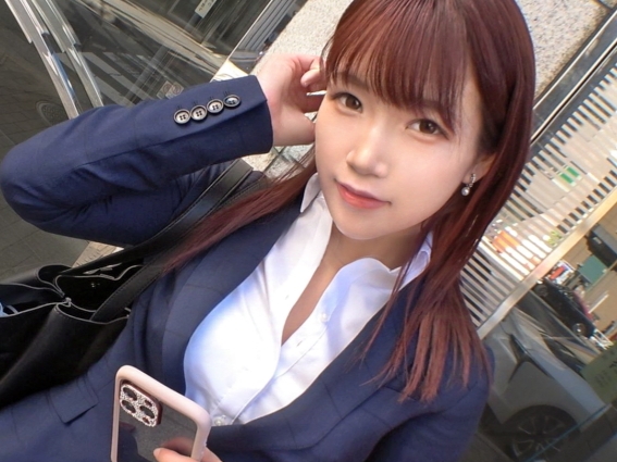 【パンスト破いて即挿入！】スーツ姿のセクシーOLお姉さんが手マンでメス汁垂れ流し！ヌルヌルおマンコにデカチンねじ込まれ、オフィスでイキまくるエロすぎる光景♡