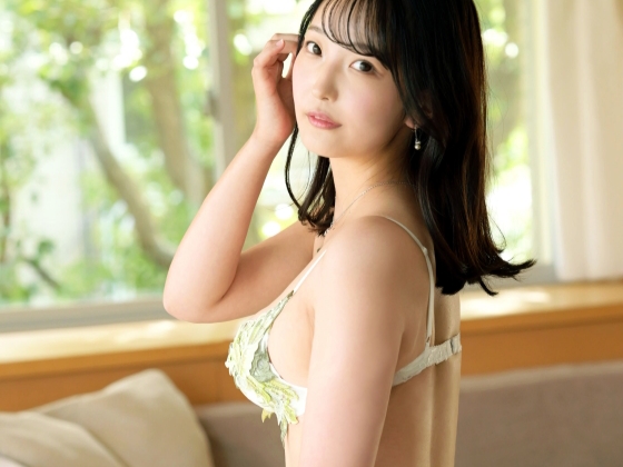 【爆乳お姉さんの濃厚エロプレイ】『もっと奥まで…』豊満ボディがエロすぎる！巨乳を揺らしながらチンコをしゃぶり、エチエチなマンコで濃密セックス！男を骨抜きにする淫乱お姉さんの淫靡な絡み！♡