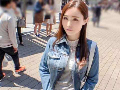 【無毛女子の敏感マンコ】『気持ち良すぎる…』色白パイパン美少女のキレイなアソコを手マンでぐちょぐちょに！敏感すぎてビクビク反応する姿に超興奮！♡