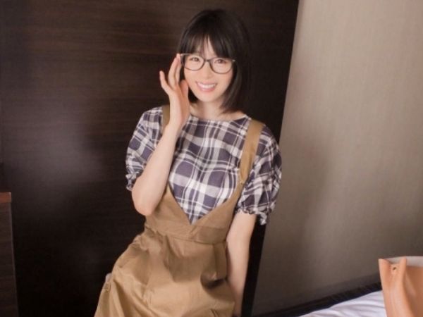 【メガネ美少女】「あぁっ…そこっ///」快楽のあまり声が響き渡ってしまうスケベ女子の反応！！