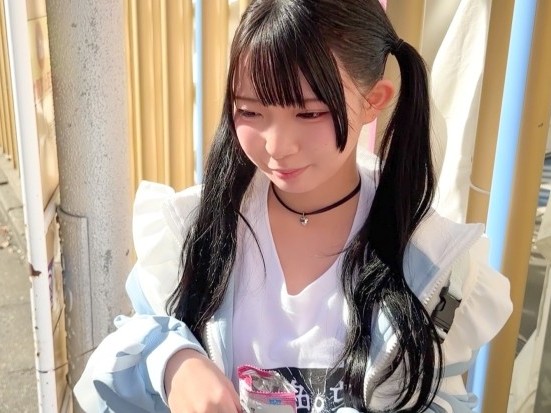 【美乳素人】あらぁ！アイドルみたいじゃない？すんげえかわいい！やっば！こんな子のいたいけな身体をイクまで責め続けたい！